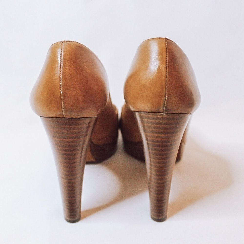 Stuart Weitzman Open Toe Crisscross Pumps In 10m - image 8